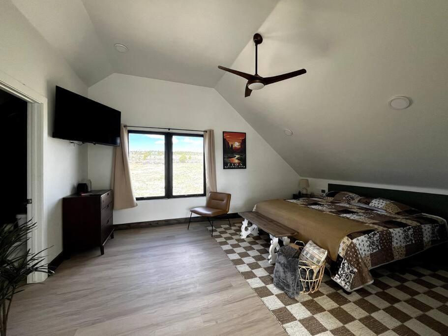 Red Rock Retreat Stunning Floor To Ceiling Views Villa Hatch Dış mekan fotoğraf